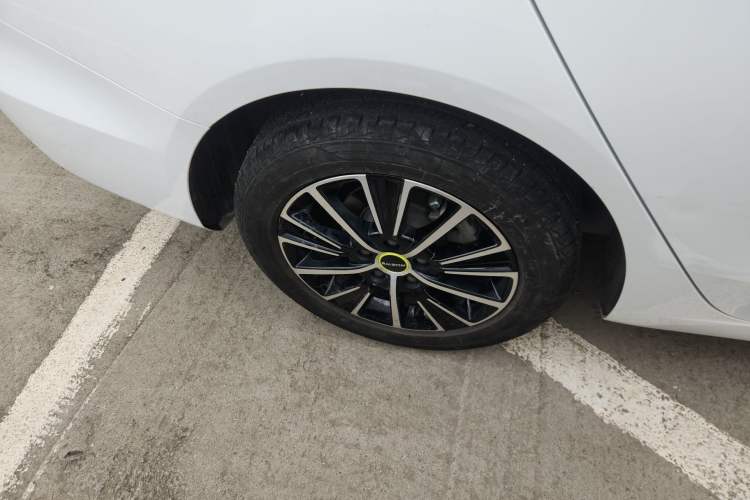 Used Roewe i5 2021 1.5L Manual Platinum Edition Right Rear Wheel Hub