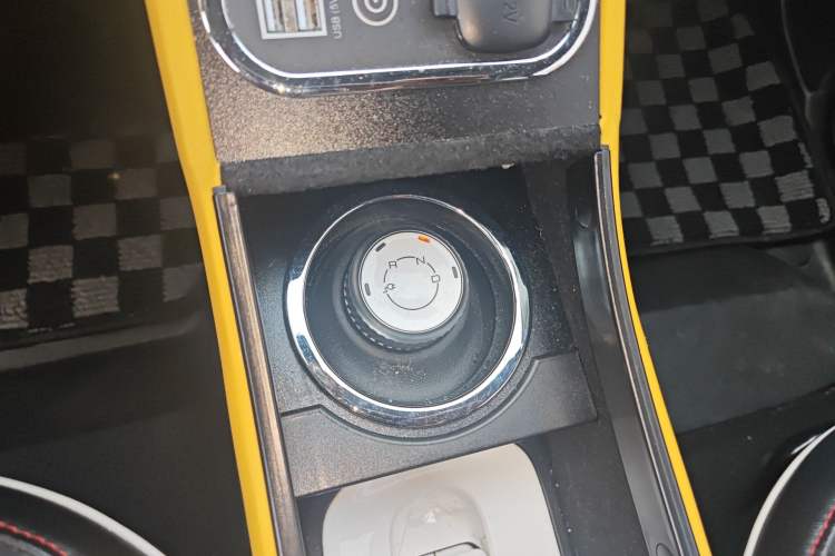 Used Wuling Hongguang MINIEV 2022 GAMEBOY 300km Urban Wind-Chasing Limited Edition