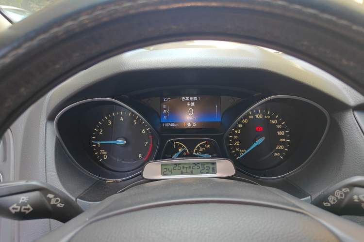 Used Ford Focus 2017 Hatchback EcoBoost 180 Automatic Elite Model Instrument Cluster