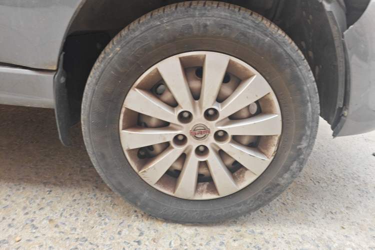 Used Jinbei Gold Hiace 2021 1.5L Passenger Vehicle Engineering Lion 6 Seats