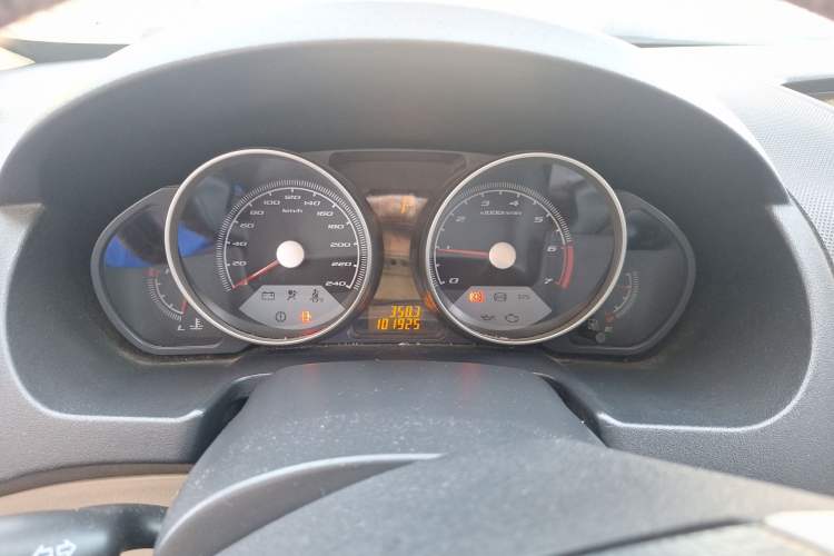 Used Brilliance Junjie FSV 2011 New Edition 1.5L Automatic Comfort Model
