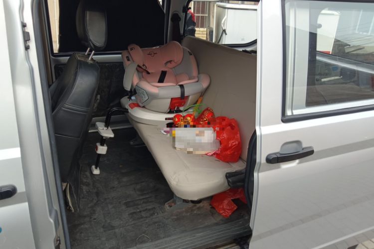 Used Wuling Rongguang S 2021 1.2L Base Model 5-Seater LSI
