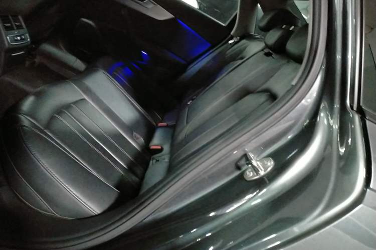 Used Audi A4L 2022 40 TFSI Luxury Dynamic Model