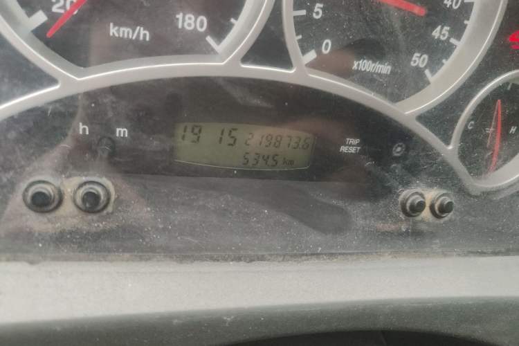 Used Iveco Power Daily 2013 2.5T-V39 Low-Roof Box Truck