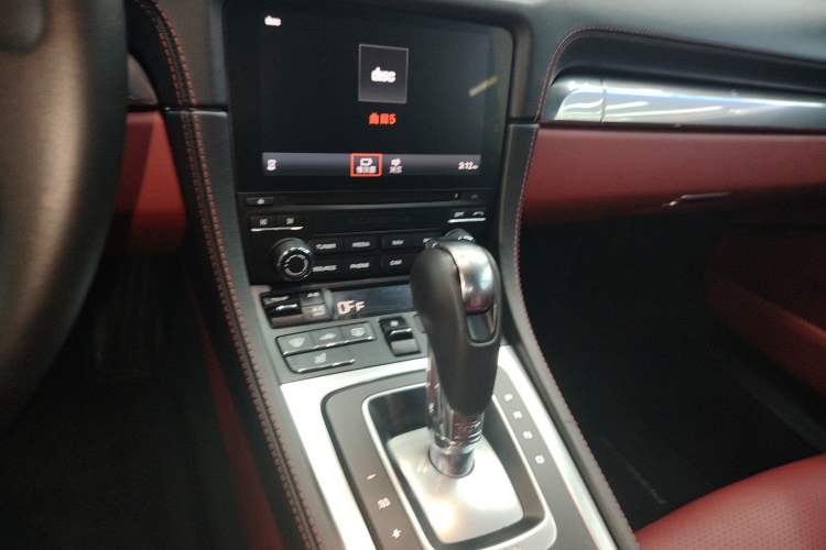 Used Porsche 718 2022 Boxster 2.0T
