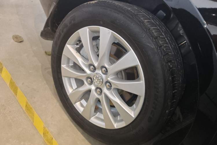 Used Buick LaCrosse 2013 2.4L SIDI Leading Comfort Version