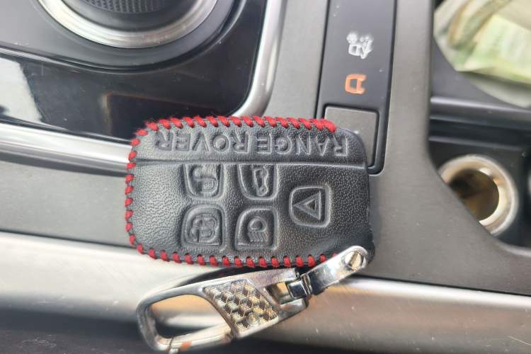 Used Land Rover Range Evoque 2018 240 PS SE Smart Brilliance Edition Vehicle Key