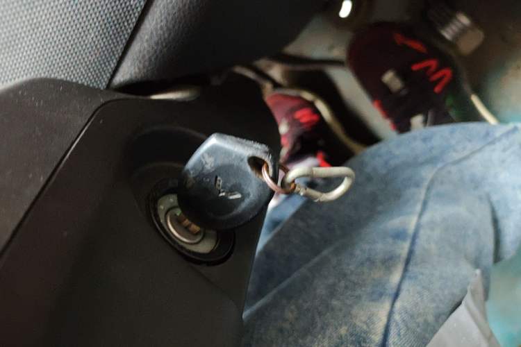 Used Wuling Rongguang 2014 1.2L S Base Model