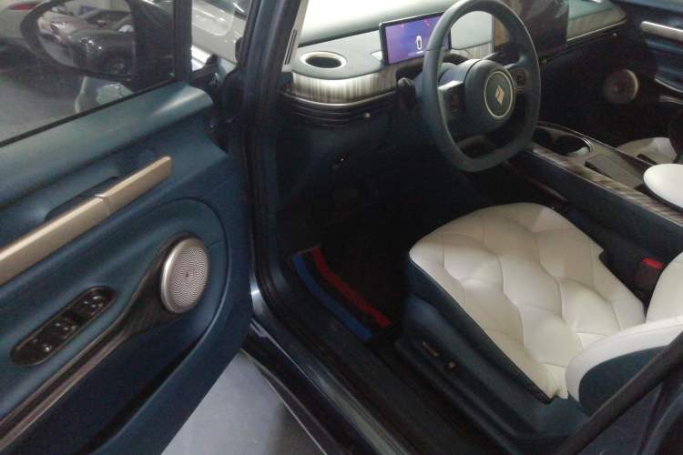 Used Baojun Cloud 2023 460 Max Lingxi Version
