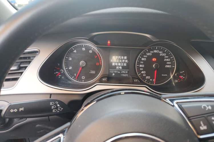 Used Audi A4L 2013 35 TFSI Automatic Standard Model