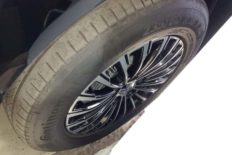 Used Denza D9 2022 DM-i 970 Four-Wheel Drive Prestige Model