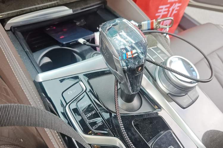 Used BMW 5 Series 2021 Facelifted 530Li Leading Edition M Sport Package Gear Lever