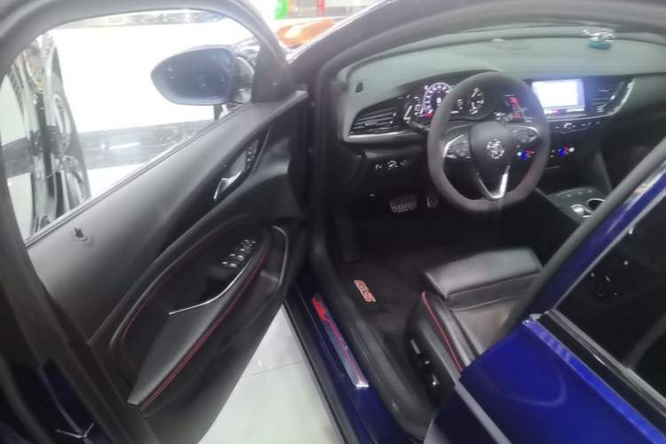 Used Buick Regal 2020 GS 28T Elite Model
