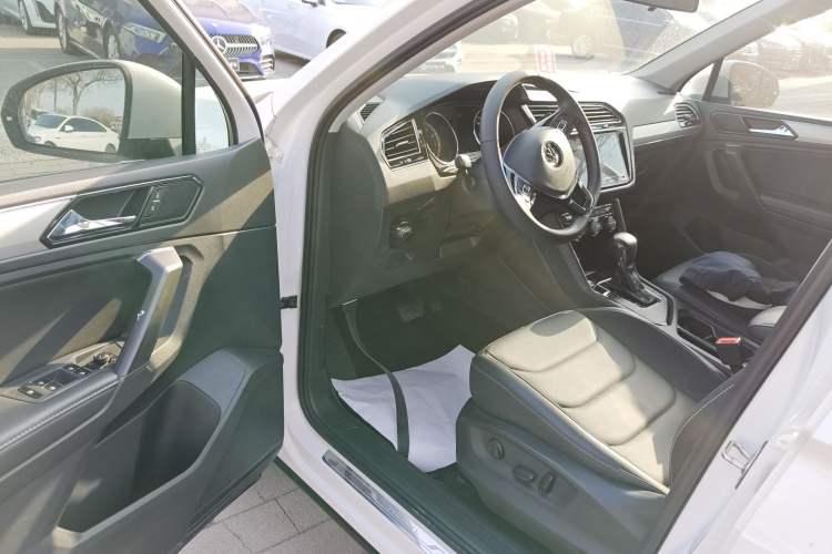 Used Volkswagen Tiguan L 2021 330TSI Automatic Two-Wheel Drive Smart Edition Driver Seat