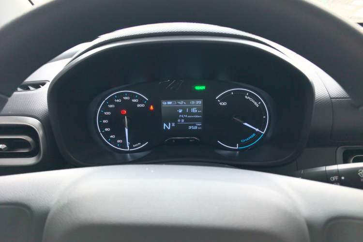 Used Wuling Hongguang New Energy 2024 All-Electric Model 300KM Standard Version
