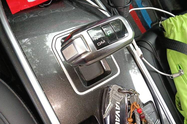 Used Haval H6 2018 Blue Label Sport Edition 1.5T Automatic Two-Wheel Drive Elite Model Gear Lever