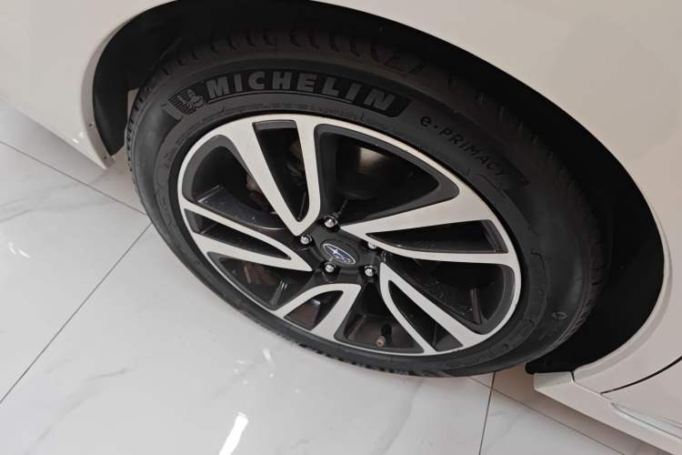 Used Subaru Legacy 2020 Revised Version 2.5i All-Wheel-Drive Glory Edition with EyeSight Right Rear Wheel Hub