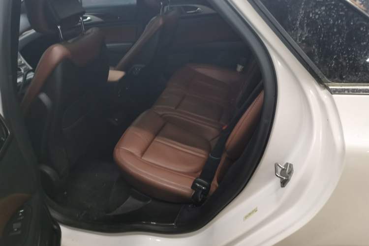 Used Lincoln MKZ 2017 2.0T Prestige Edition Interior 4