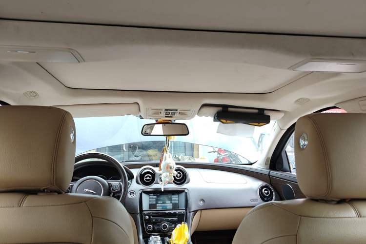 Used Jaguar XJ 2014 XJL 2.0T Two-Wheel-Drive Elegant Business Edition
