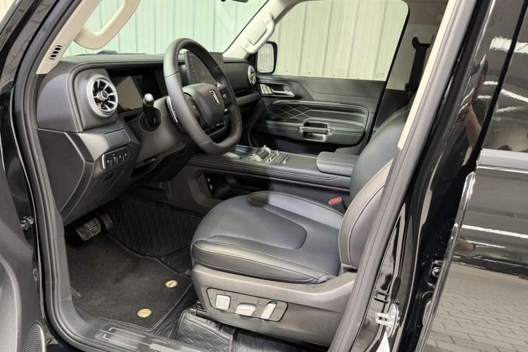 Used Tank 300 New Energy 2025 Hi4-T
