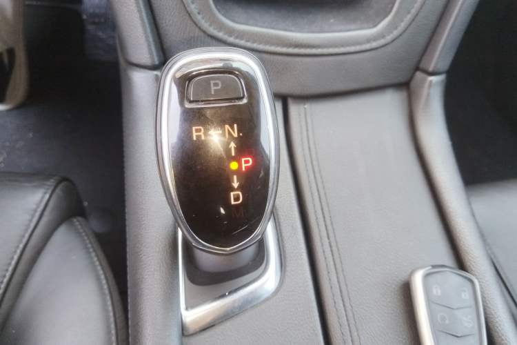 Used Cadillac XT5 2018 25T Luxury Model