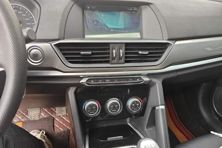 Used Haval H6 2018 Red-Label Sport Version 1.5T Manual Two-Wheel Drive Elite Model