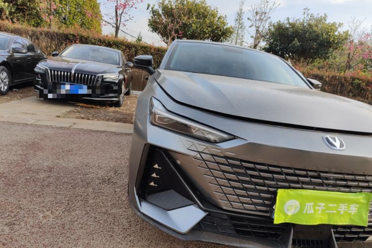 Used CHANGAN UNI-V 2022 1.5T Prestige Version