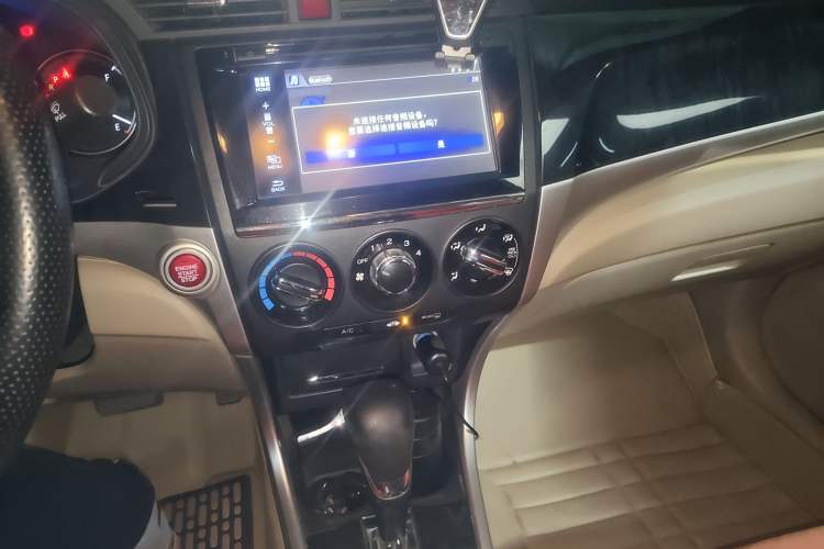 Used Honda Crider 2013 1.8L automatic luxury edition