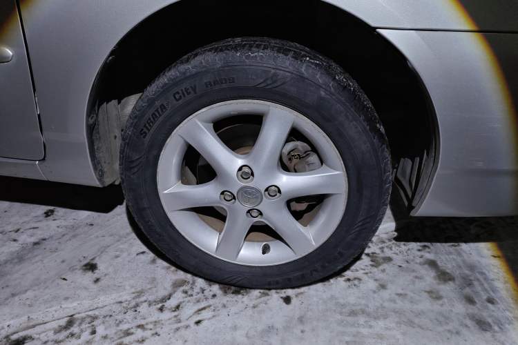 Used Toyota Corolla EX 2011 1.6L Manual Luxury Edition