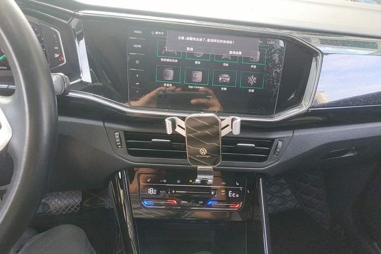 Used Volkswagen Tayron GTE Plug-in Hybrid 2022 1.4T Luxury Edition Audio And AC Panel