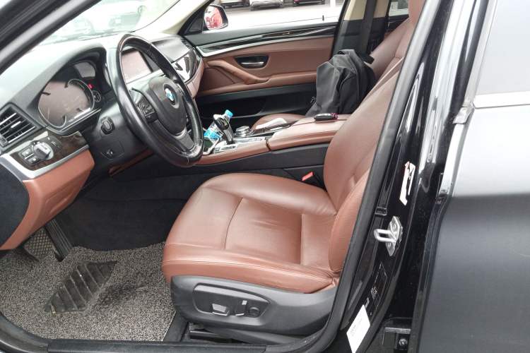Used BMW 5 Series 2017 528Li Leading Model