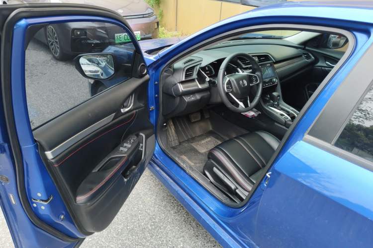 Used Honda Civic 2019 220TURBO CVT Dynamic Edition China VI Driver Seat