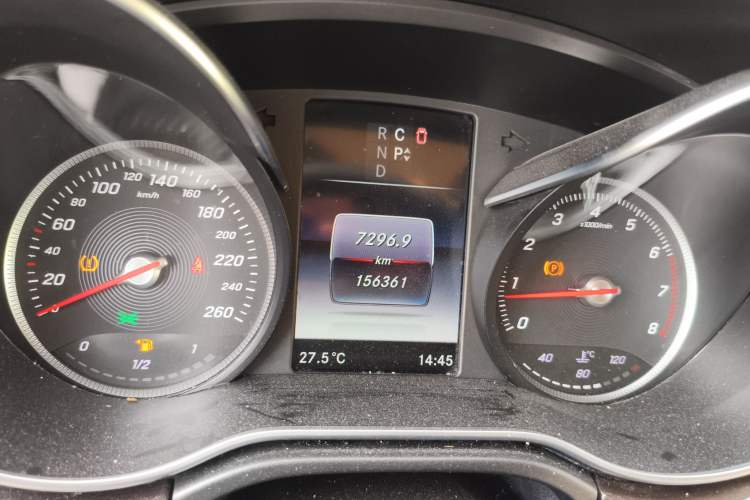 Used Mercedes-Benz V-Class 2016 V 260 Avantgarde Edition