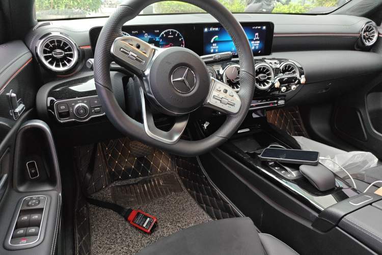 Used Mercedes-Benz A-Class 2021 A 200 L Sport Sedan Fashion Model