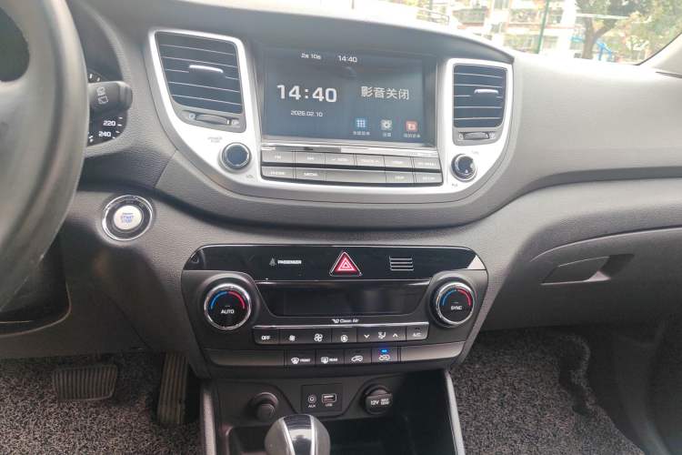 Used Hyundai Tucson 2015 1.6T Dual-Clutch Two-Wheel-Drive Smart Model
