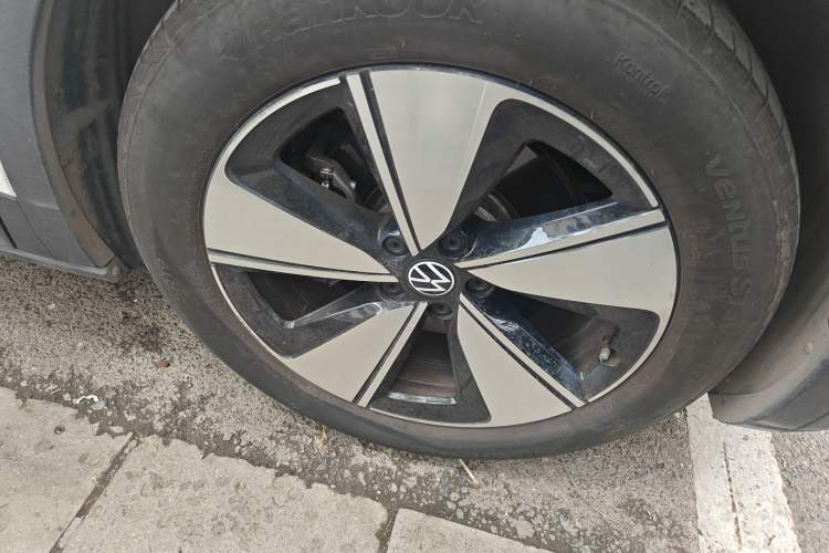 Used Volkswagen ID.4 X 2025 Smart Version Pure & Intelligent Enjoyment Edition
