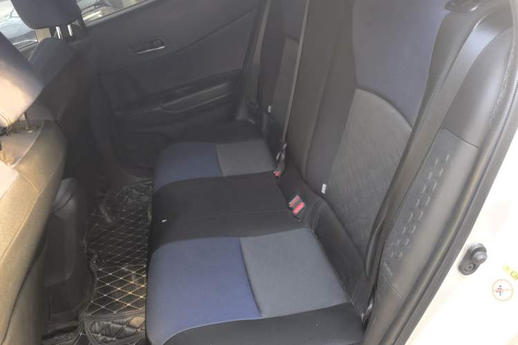 Used Toyota C-HR 2018 2.0L Leading with Sunroof China V Standard