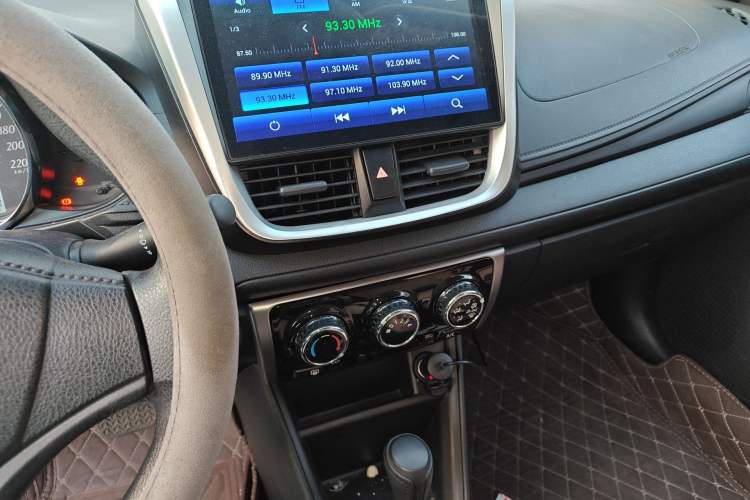 Used Toyota YARiS L Zhi Xuan 2016 Revised 1.5E CVT Charming Edition Audio And AC Panel