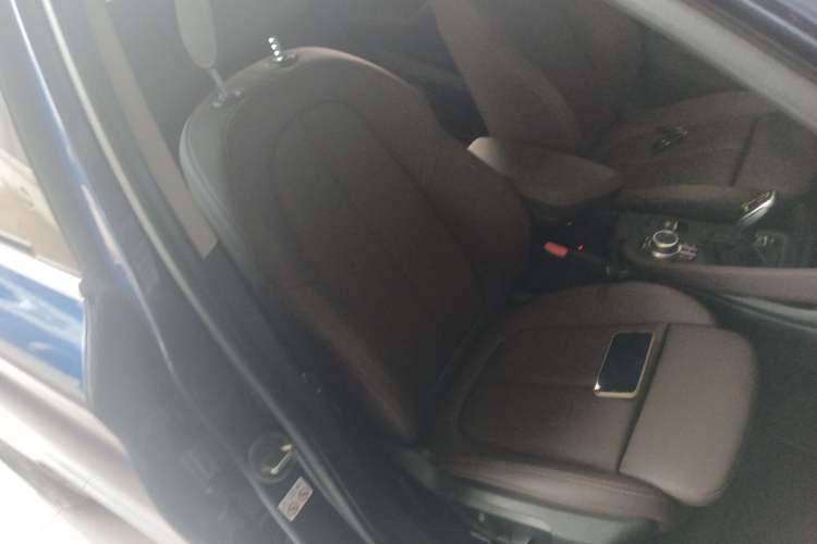 Used BMW X1 2020 sDrive25Li Leading Model
