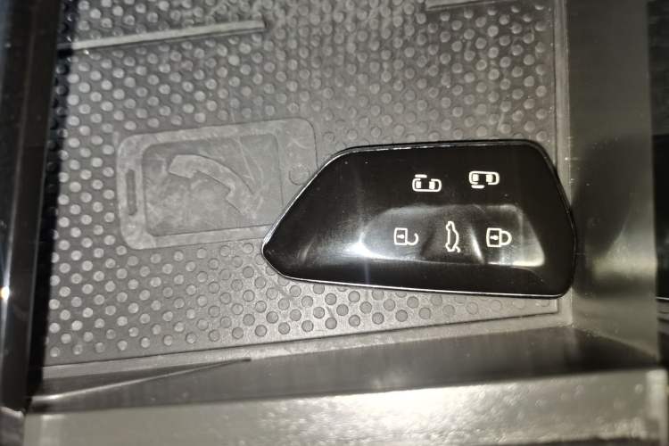 Used Volkswagen Viloran 2024 380TSI Premium Edition Vehicle Key