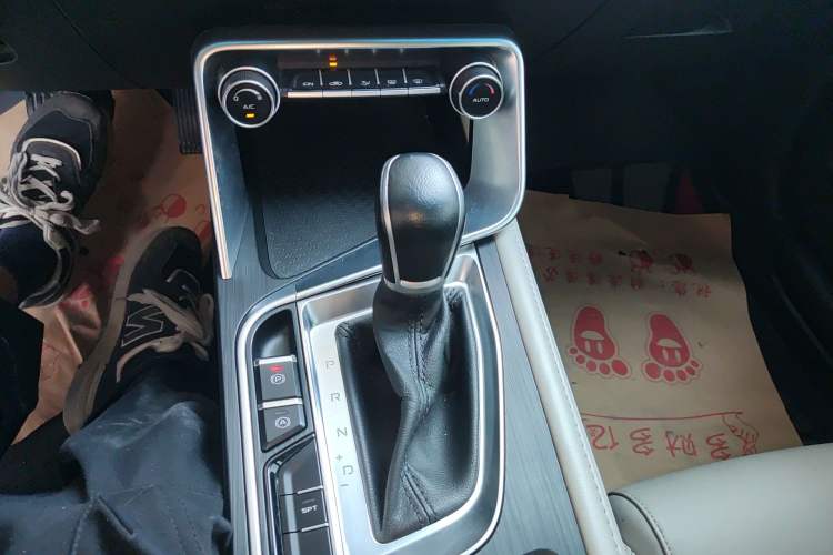 Used Geely Auto Binray 2018 14T CVT Binyi Edition