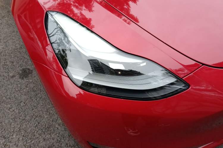 Used Tesla Model Y 2021 Long-Range All-Wheel-Drive Version 3D7