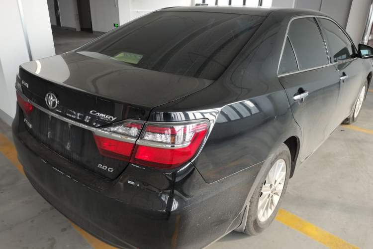 Used Toyota Camry 2016 2.0G 10th Anniversary Leading Edition