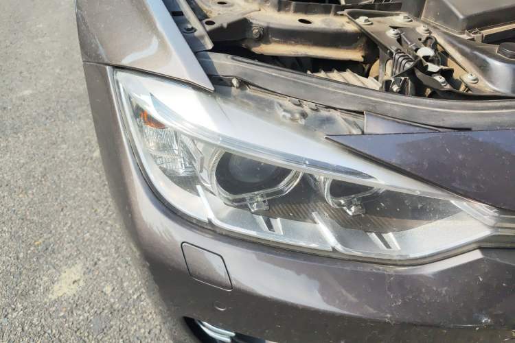 Used BMW 3 Series 2013 Facelifted 320Li Luxury Design Package
