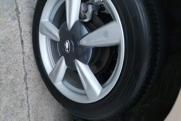 Used ORA Good Cat 2022 Morandi Edition 400km Standard Range Luxury Version Lithium Iron Phosphate Exterior 5