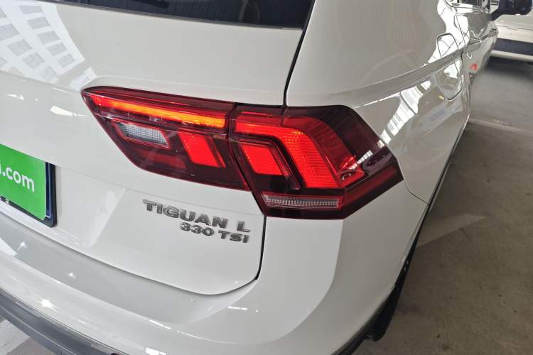 Used Volkswagen Tiguan L 2019 330TSI Automatic Two-Wheel Drive Smart Luxury Version China VI Standard
