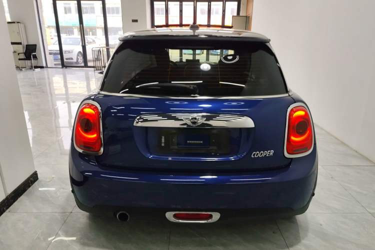 Used MINI MINI 2016 1.5T COOPER Avant-Garde