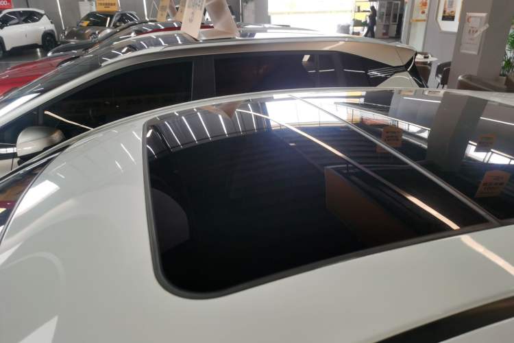 Used Honda Vezel 2020 1.5L CVT Pioneer Edition
