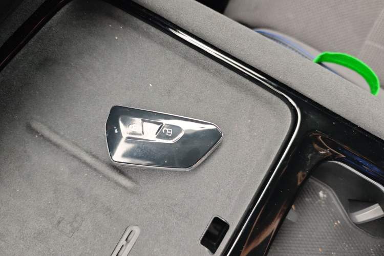 Used Volkswagen Teramont 2025 Tiguan Pro 450TSI Four-Wheel Drive Summit Edition