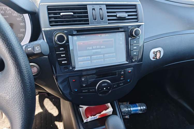 Used Nissan Tiida 2011 1.6L CVT Smart Version
